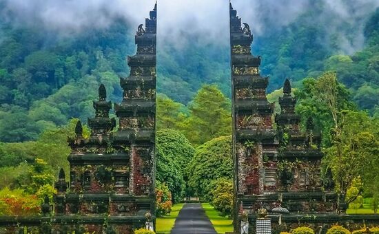 ENDONEZYA MALEZYA BALİ TURU