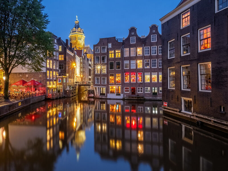 AMSTERDAM Pegasus Hava Yolları ile 3 Gece