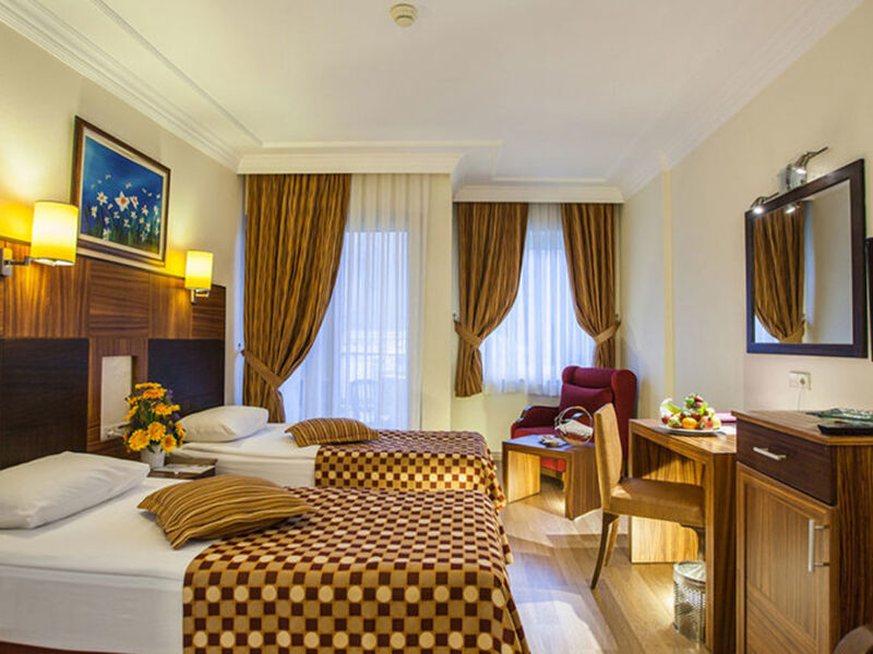 Ankara Çıkışlı, Rox Resort Hotel l | Kemer Tatil Turu 3 Gece 4 Gün